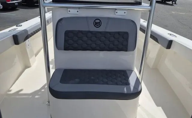 Slide: The Image of May-Craft 245 Offshore CC 2026 - 6