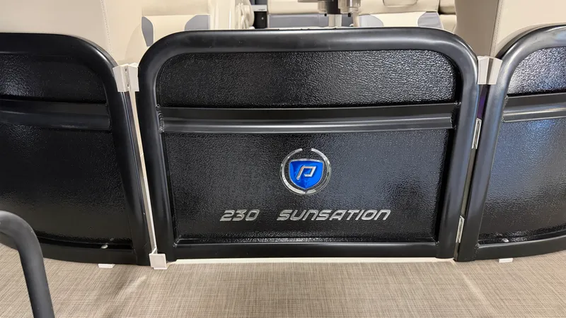 Slide: The Image of Premier 230 SUNSATION ANGLER 2023 - 9