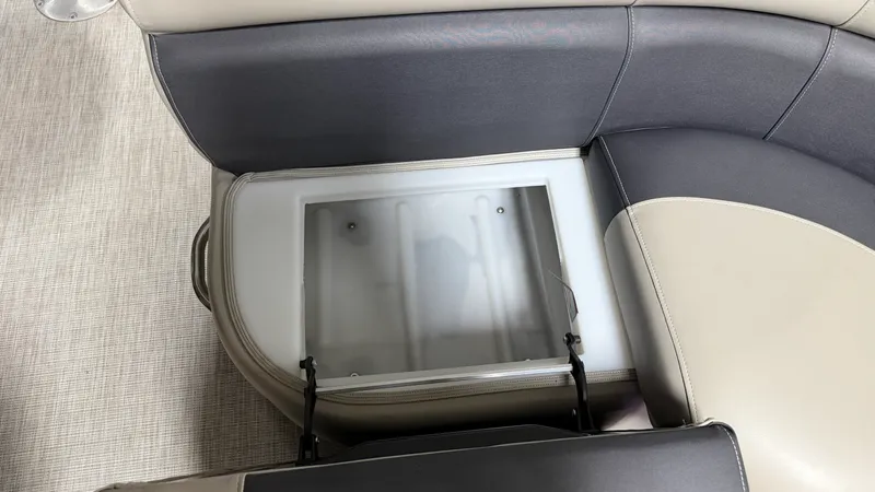 Slide: The Image of Premier 230 SUNSATION ANGLER 2023 - 57