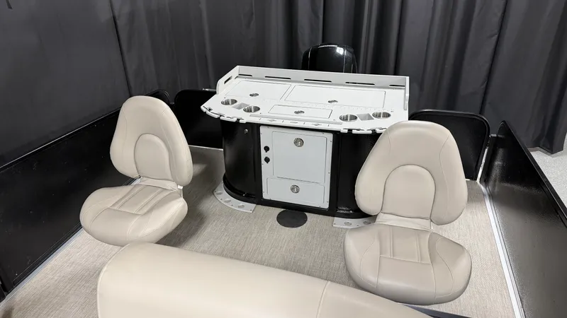 Slide: The Image of Premier 230 SUNSATION ANGLER 2023 - 58