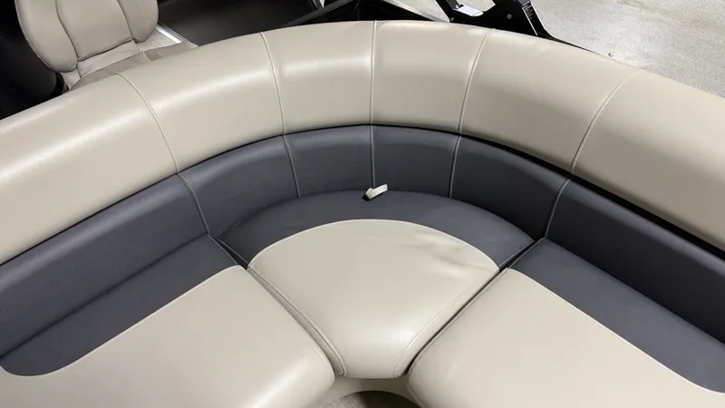 Slide: The Image of Premier 230 SUNSATION ANGLER 2023 - 54