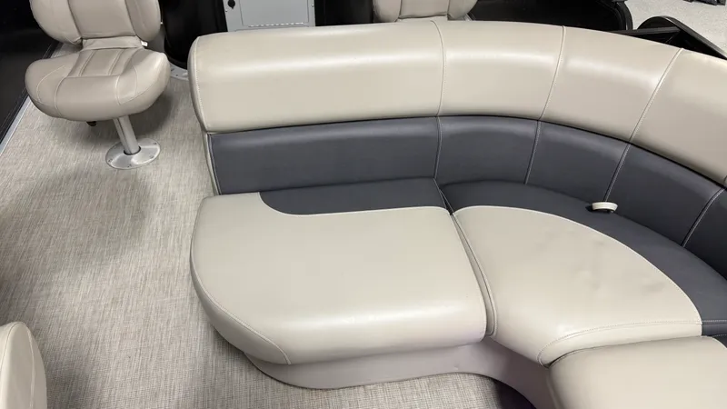 Slide: The Image of Premier 230 SUNSATION ANGLER 2023 - 56