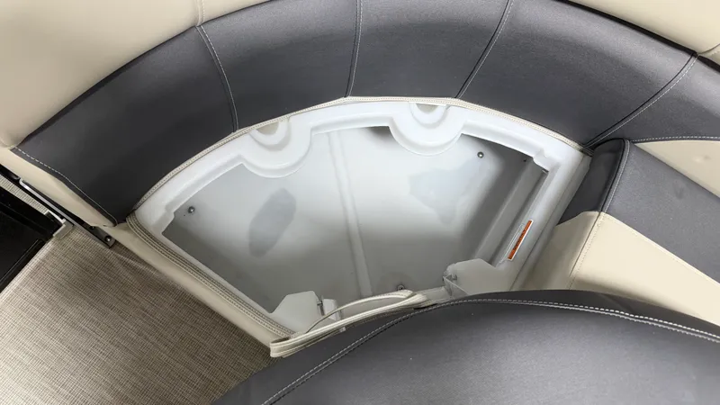 Slide: The Image of Premier 230 SUNSATION ANGLER 2023 - 24