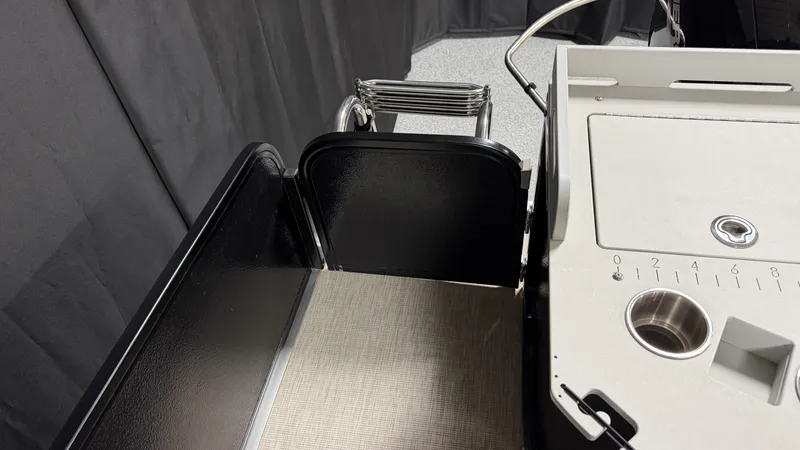 Slide: The Image of Premier 230 SUNSATION ANGLER 2023 - 76
