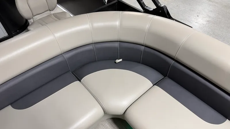Slide: The Image of Premier 230 SUNSATION ANGLER 2023 - 51