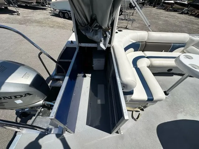 Slide: The Image of JC Manufacturing Spirit 242TT 2011 - 9