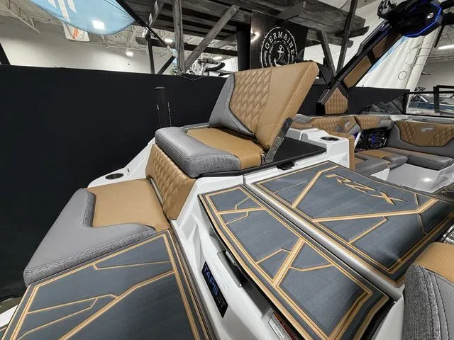 Slide: The Image of Tigé 22RZX 2026 - 8