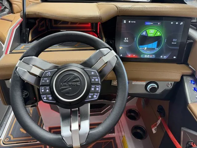 Slide: The Image of Tigé Ultré 23ZX 2026 - 15