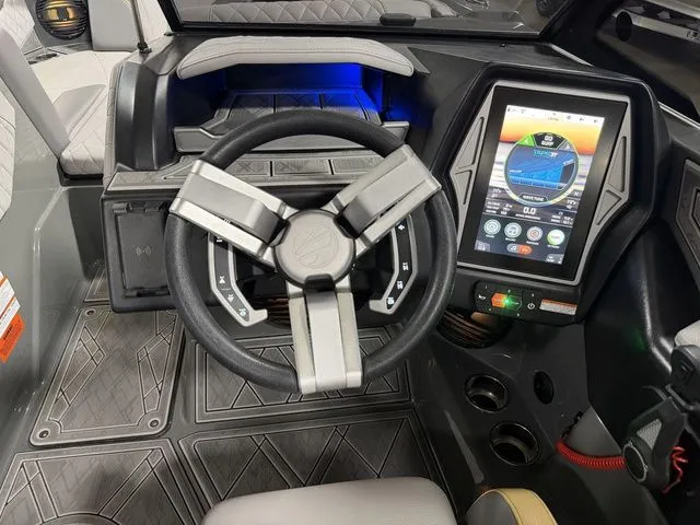 Slide: The Image of Tigé 22RZX 2023 - 13