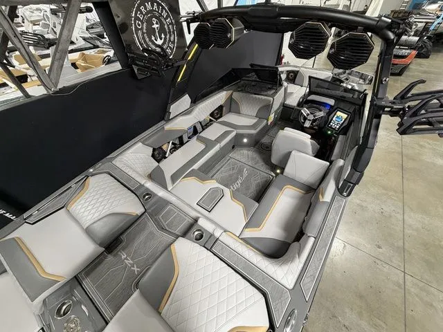 Slide: The Image of Tigé 22RZX 2023 - 7