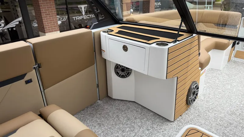 Slide: The Image of Revel RS25L 2026 - 18