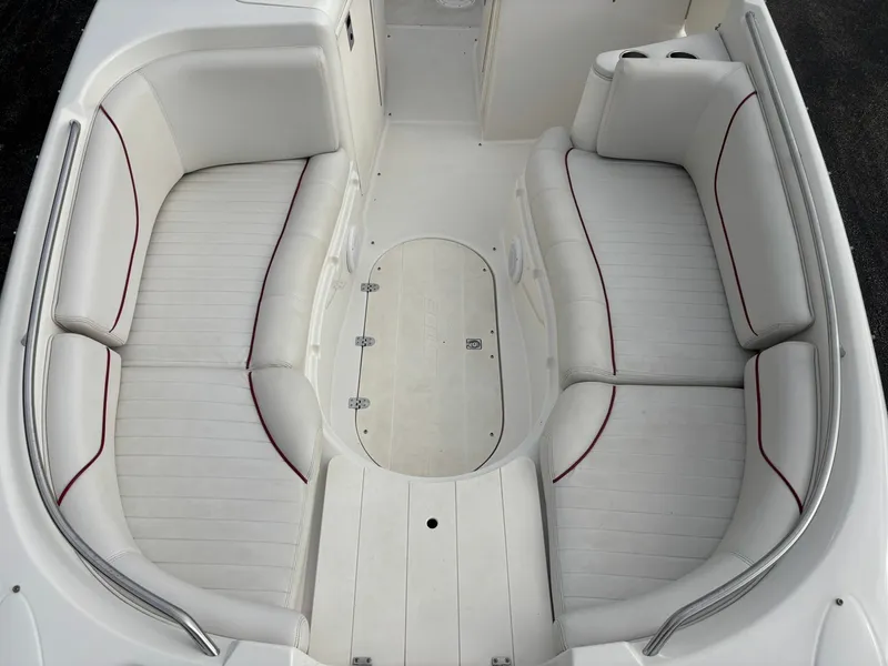 Slide: The Image of Ebbtide 2400 Sc 2004 - 10