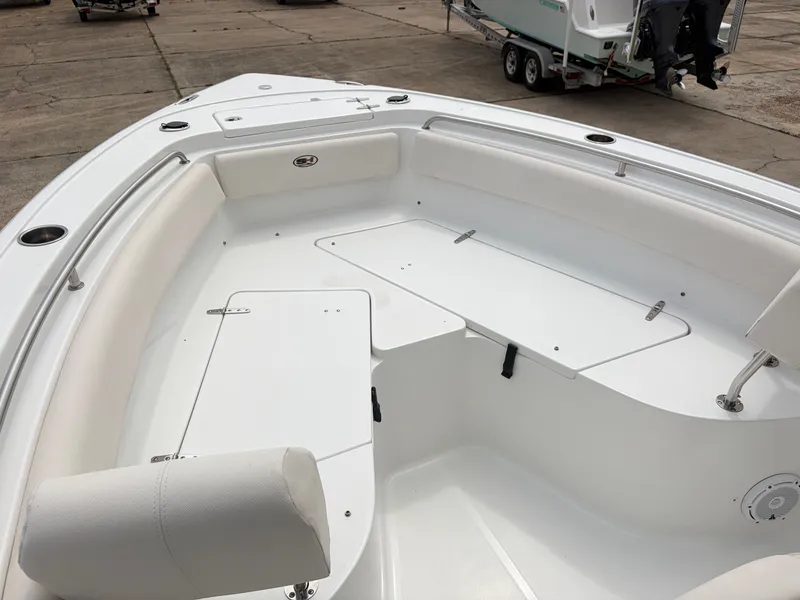 Slide: The Image of Interior view of a 2021 Sea Hunt Ultra 239 SE boat deck. - 14