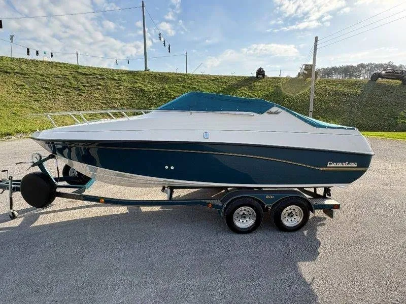 Slide: The Image of Crownline Boats 210 BR 1995 - 100