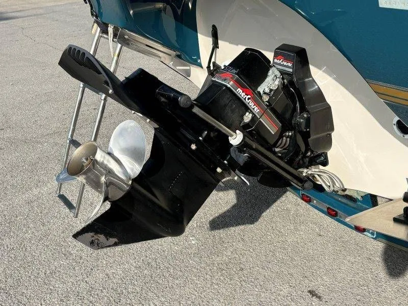 Slide: The Image of Crownline Boats 210 BR 1995 - 39