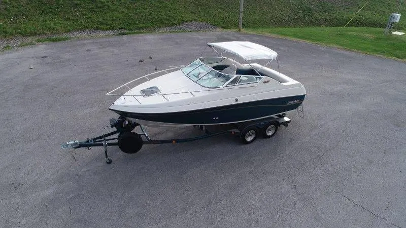 Slide: The Image of Crownline Boats 210 BR 1995 - 4