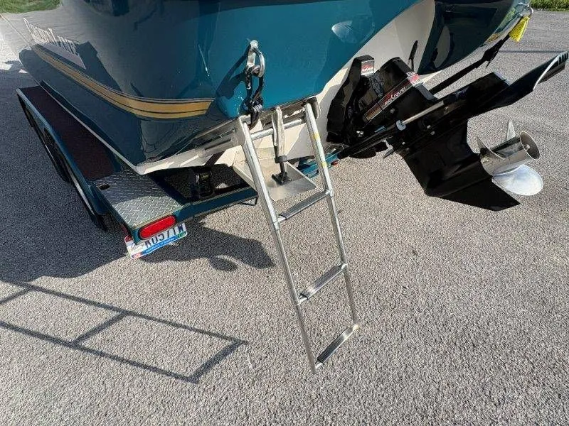 Slide: The Image of Crownline Boats 210 BR 1995 - 40