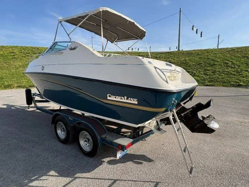 Slide: The Image of Crownline Boats 210 BR 1995 - 42