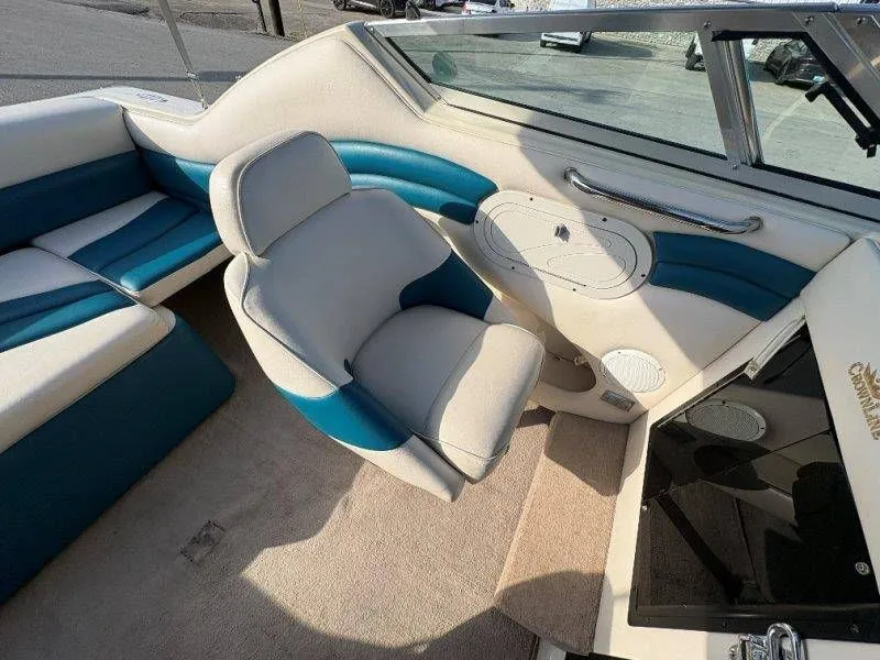 Slide: The Image of Crownline Boats 210 BR 1995 - 47