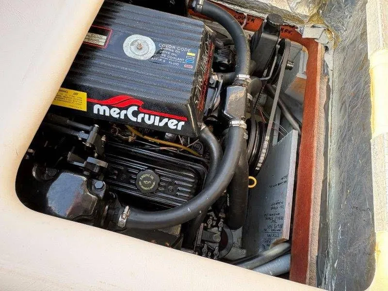 Slide: The Image of Crownline Boats 210 BR 1995 - 55