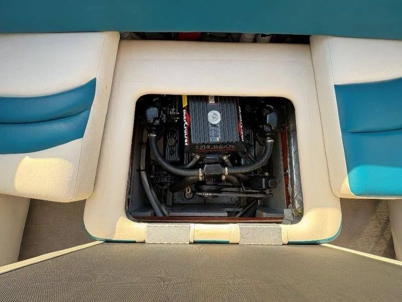 Slide: The Image of Crownline Boats 210 BR 1995 - 60