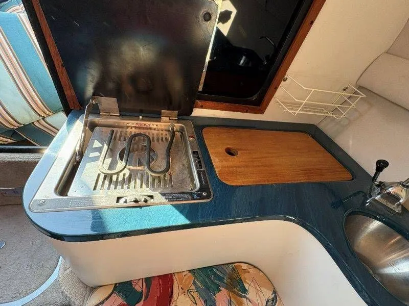 Slide: The Image of Crownline Boats 210 BR 1995 - 70