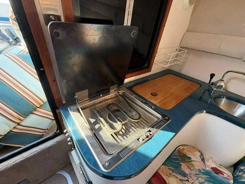 Slide: The Image of Crownline Boats 210 BR 1995 - 71