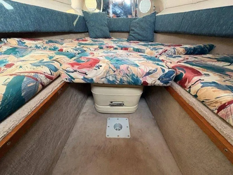 Slide: The Image of Crownline Boats 210 BR 1995 - 73