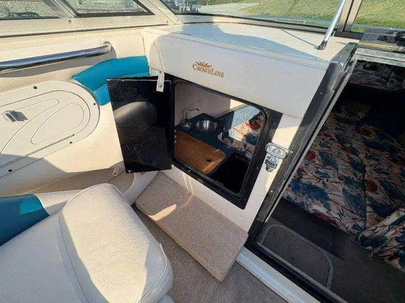 Slide: The Image of Crownline Boats 210 BR 1995 - 75