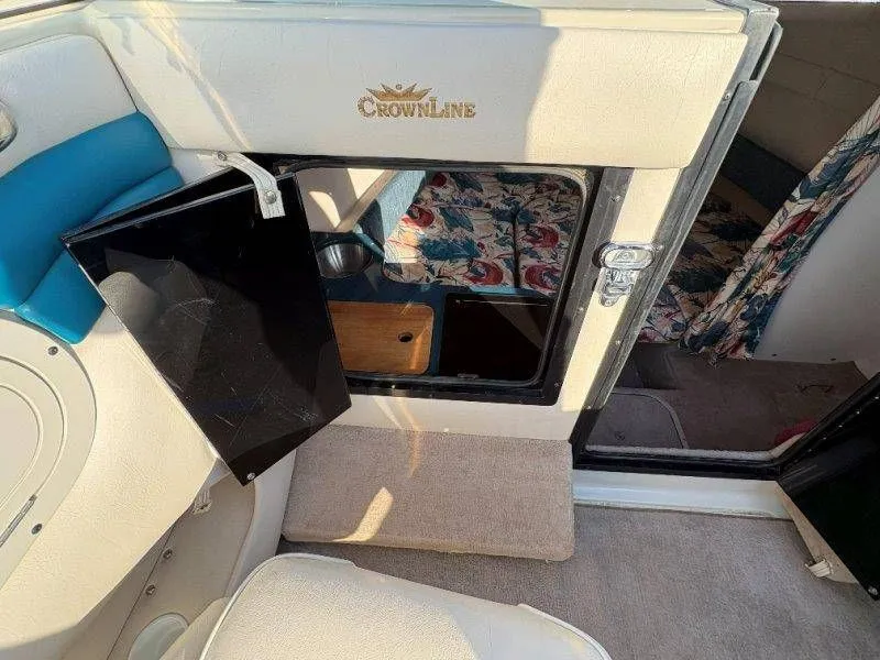 Slide: The Image of Crownline Boats 210 BR 1995 - 78