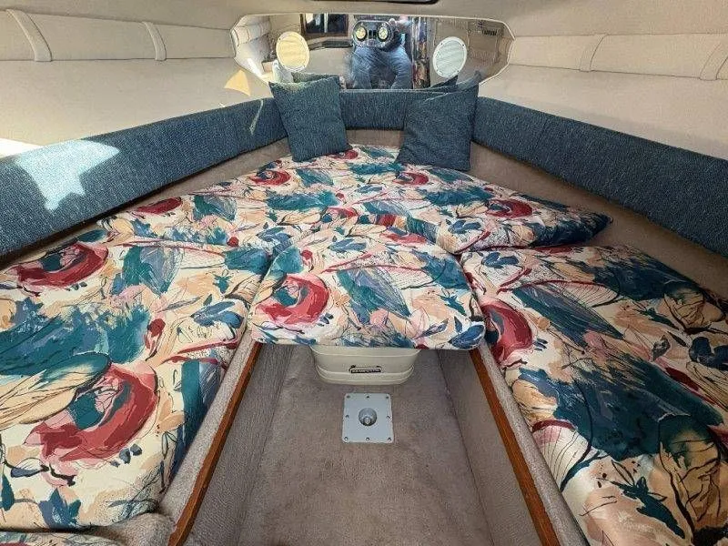 Slide: The Image of Crownline Boats 210 BR 1995 - 82