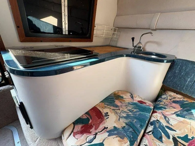 Slide: The Image of Crownline Boats 210 BR 1995 - 83