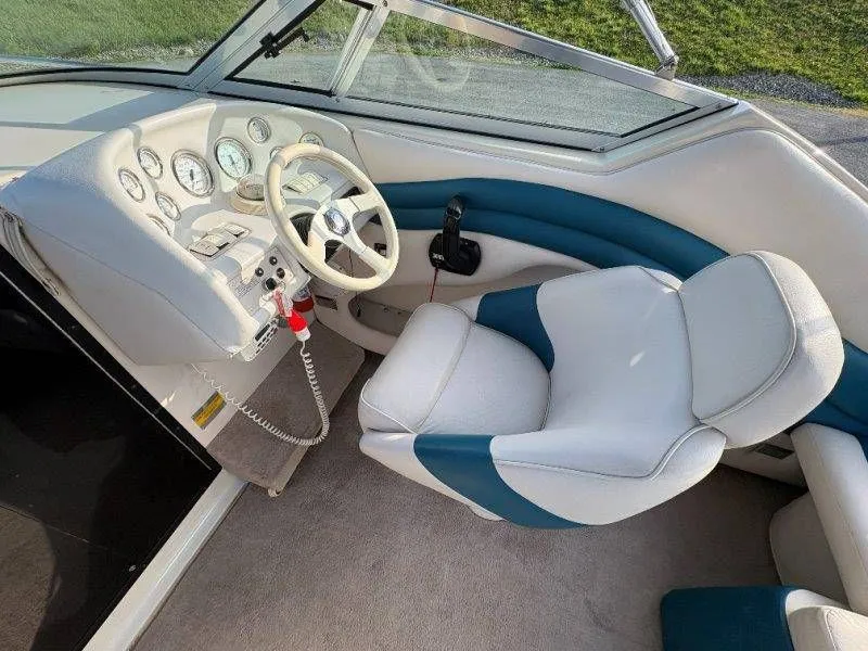 Slide: The Image of Crownline Boats 210 BR 1995 - 86