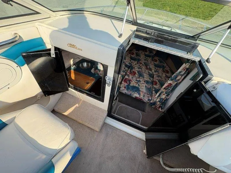 Slide: The Image of Crownline Boats 210 BR 1995 - 87