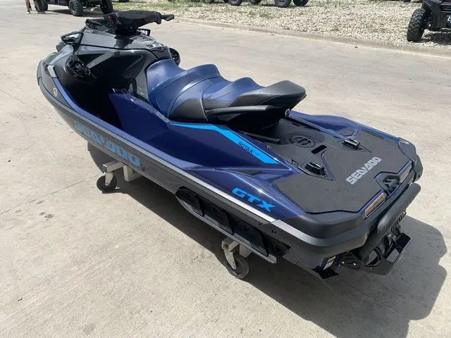 Slide: The Image of Sea-Doo GTX 230 Tech, Audio, iDF, iBR 2026 - 5