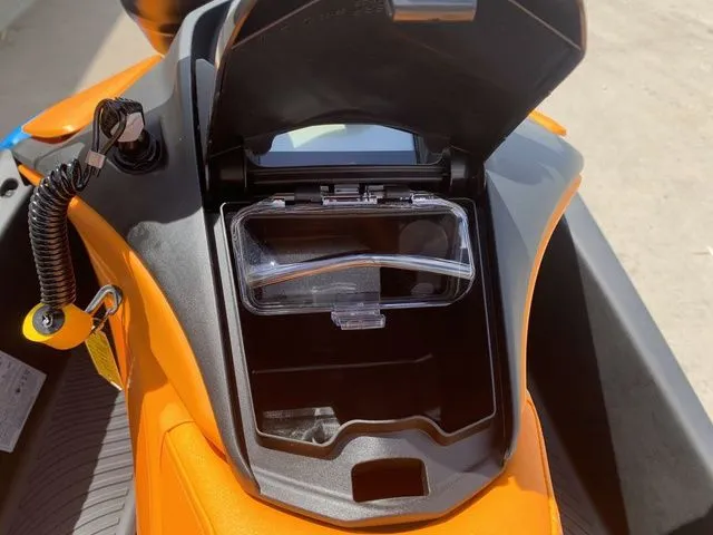 Slide: The Image of Sea-Doo SparkTrixx For 3 Rotax 900 ACE - 90 Ibr And Aud 2026 - 14