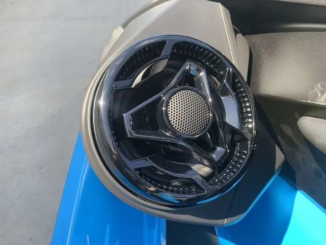 Slide: The Image of Sea-Doo RXT-X 2026 - 15