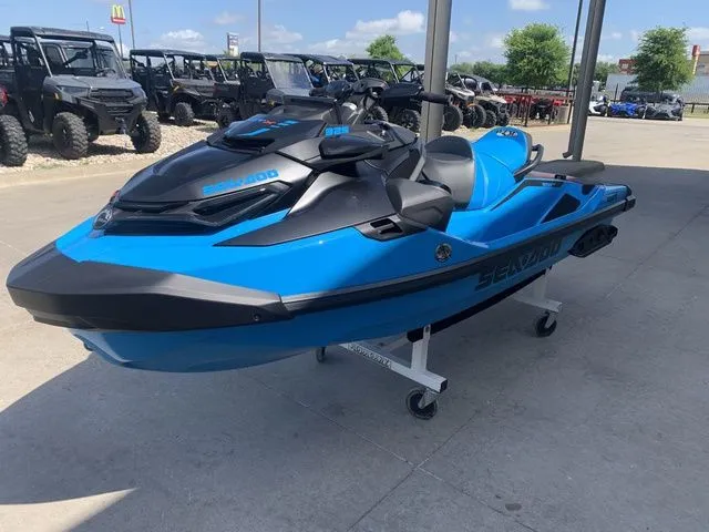 Slide: The Image of Sea-Doo RXT-X 2026 - 7