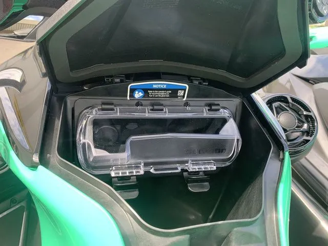 Slide: The Image of Sea-Doo GTI SE 170 2026 - 13