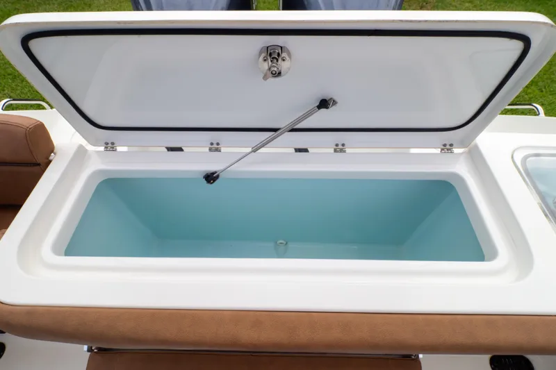 Slide: The Image of Interior view of a 2021 Sea Hunt Gamefish 27 Forward Seating boat compartment. - 112