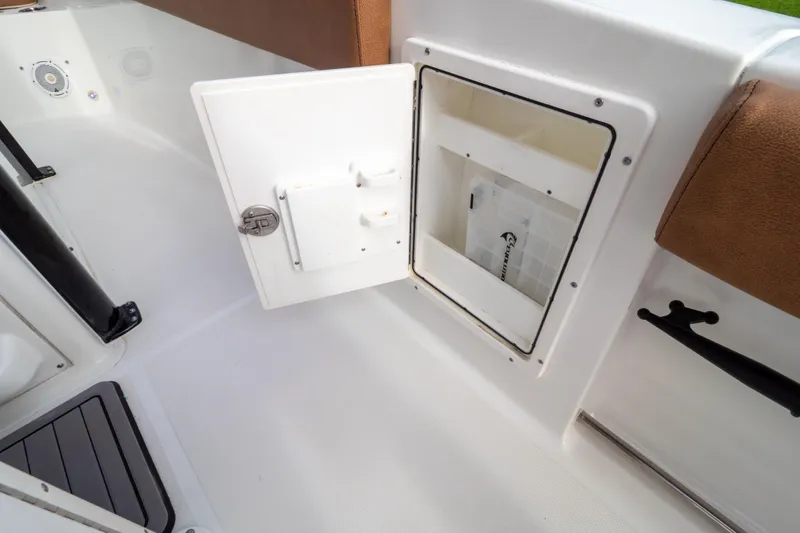 Slide: The Image of Sea Hunt Gamefish 27 Forward Seating 2021 - 83