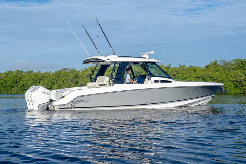Slide: The Image of Boston Whaler 350 Realm 2022 - 27