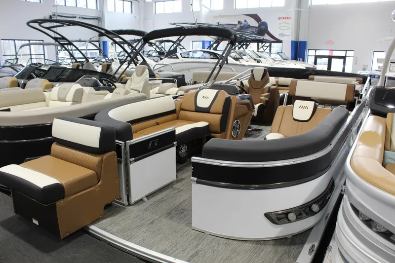 The Image of 2026 Avalon 2585 25 Catalina ENT pontoon boat with luxurious seating in showroom. - 0
