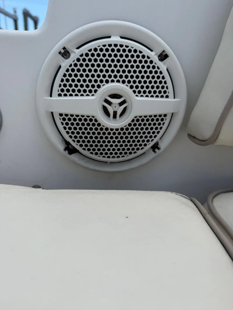 Slide: The Image of Speaker on NauticStar 210 Sport Deck boat, year 2007. - 11