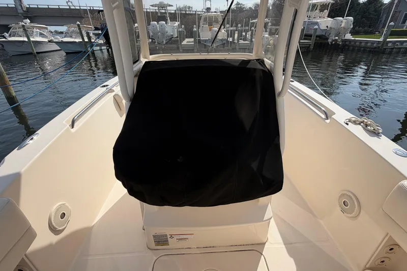 Slide: The Image of 2018 Grady-White Fisherman 236 boat interior at marina dock. - 37