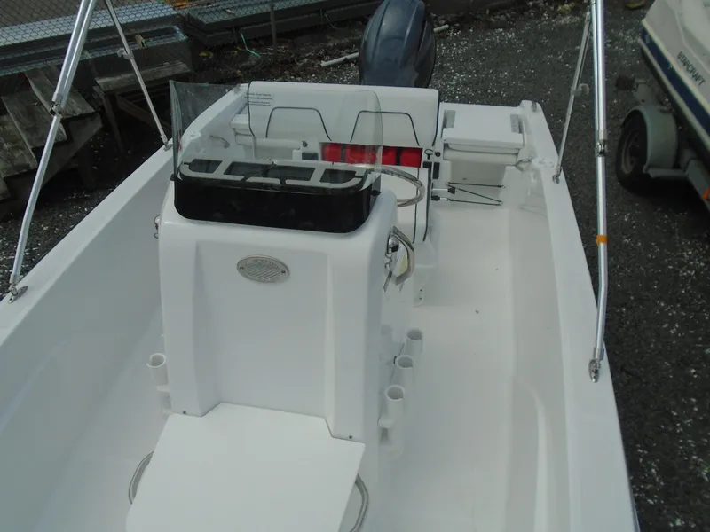 Slide: The Image of Interior view of a 2021 Wellcraft 162 Fisherman boat. - 9