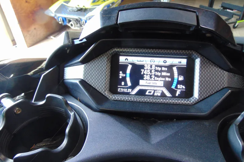 Slide: The Image of 2021 Yamaha WaveRunner FX Cruiser SVHO dashboard displaying trip and engine hours. - 7