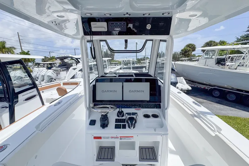 Slide: The Image of Sea Hunt Gamefish 30 Forward Seating 2026 - 5