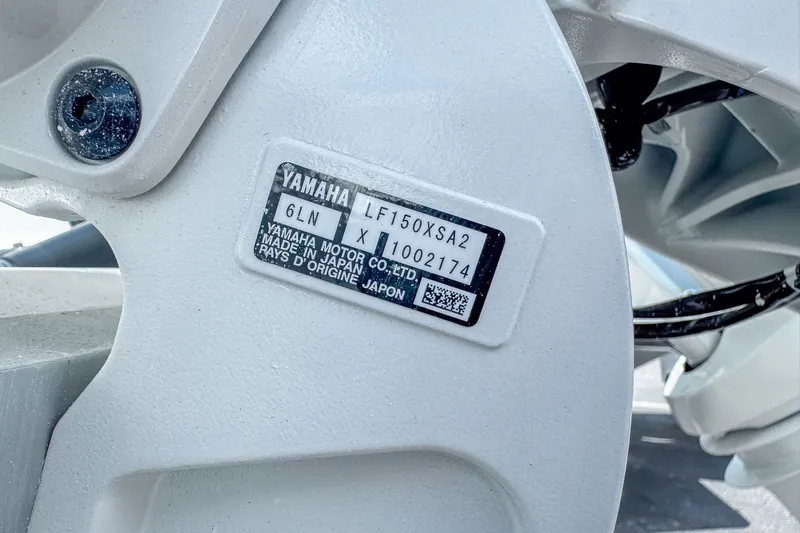 Slide: The Image of Sea Hunt Ultra 265 SE 2026 - 9