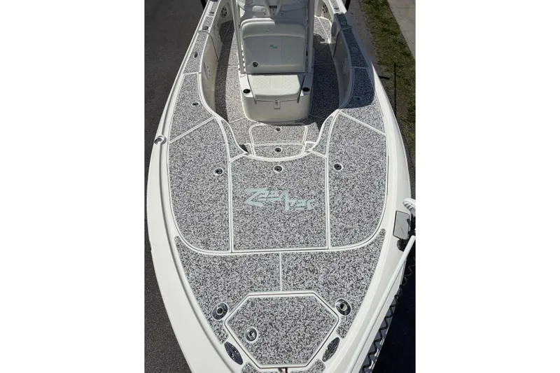 Slide: The Image of 2019 Sea Vee 270Z boat deck with custom non-slip surface. - 23